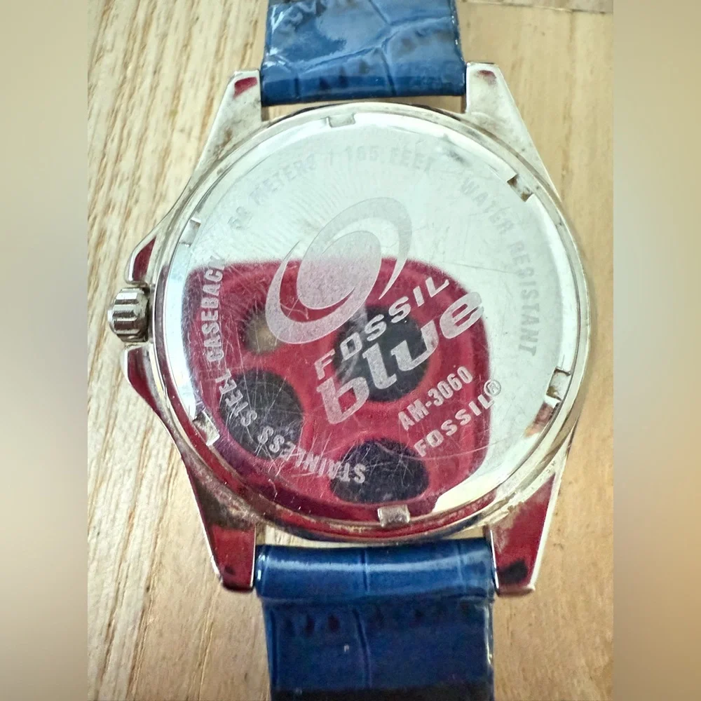 Fossil Blue stainless steel sport diver style blue leather watch NEW BATTERY